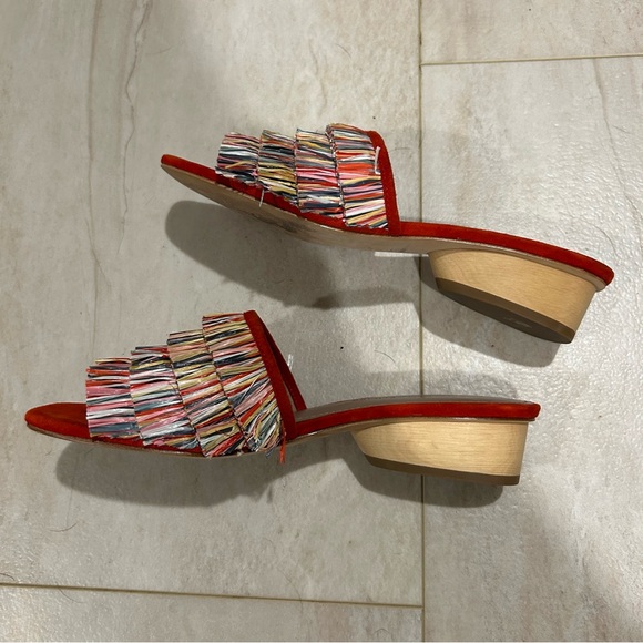 Donald J. Pliner Women's Red Multicolor Fringe Sandals size 6 - Picture 7 of 9